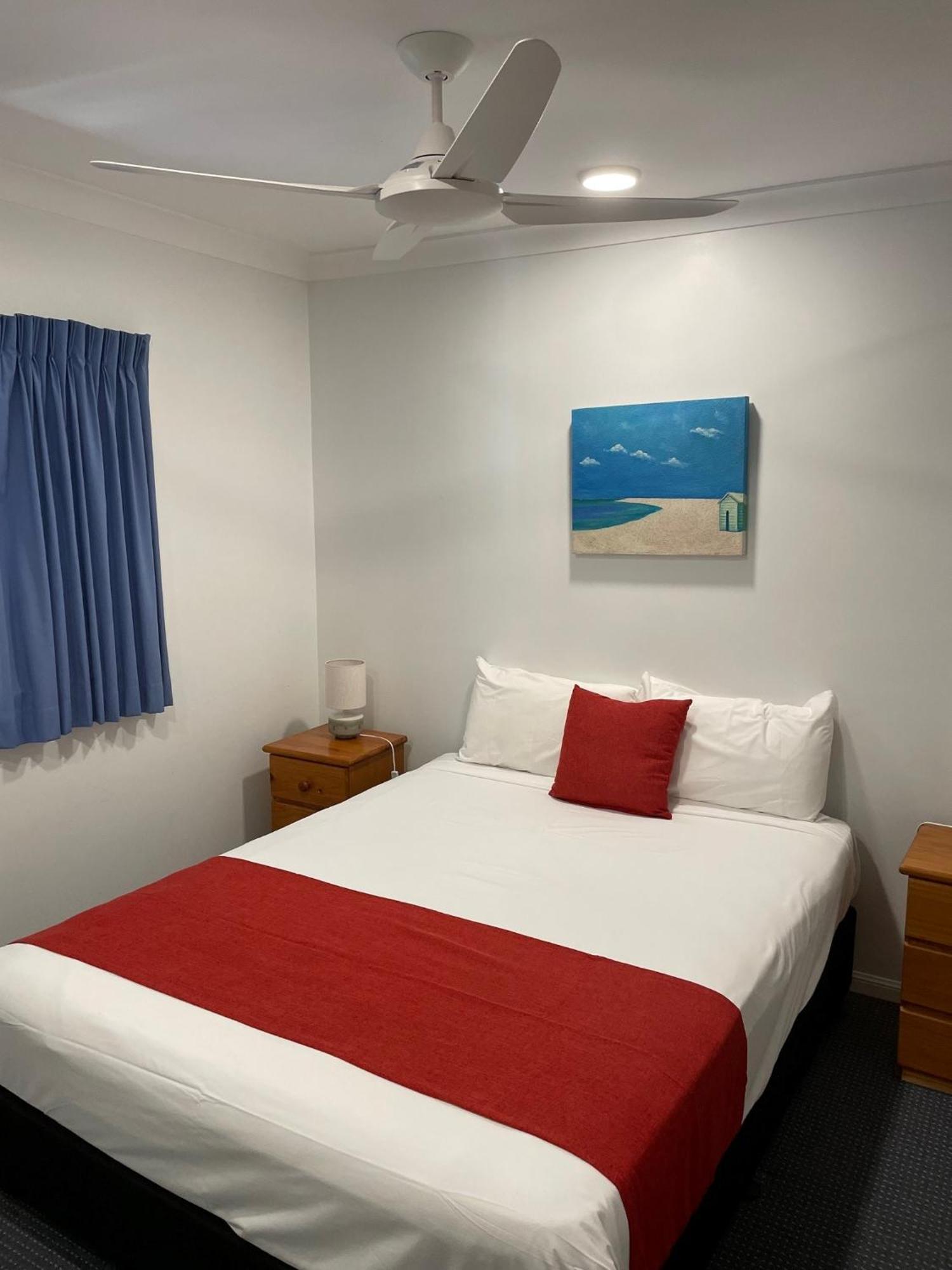 The York Beachfront Holiday Apartments Yorkeys Knob Zewnętrze zdjęcie