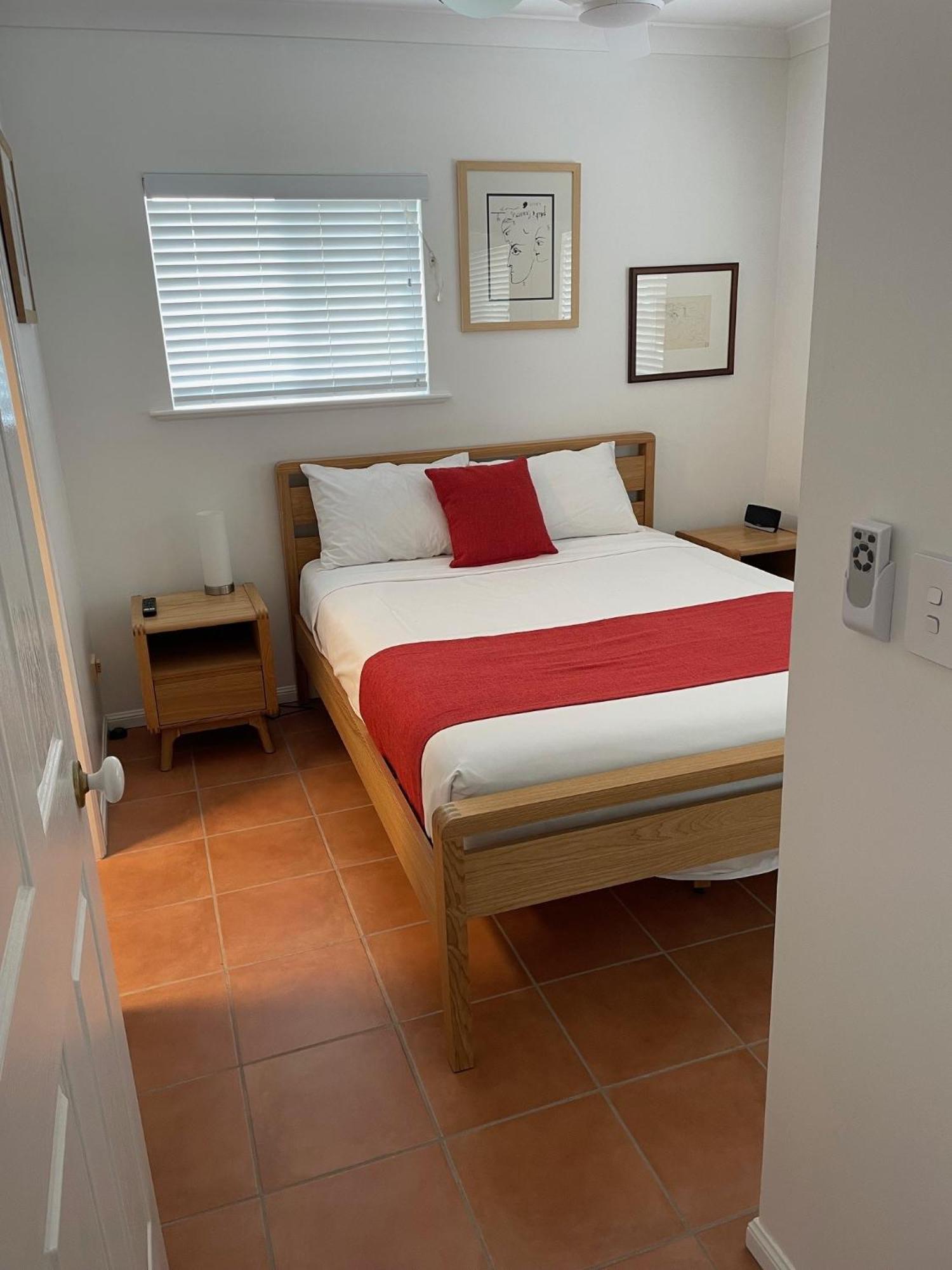 The York Beachfront Holiday Apartments Yorkeys Knob Zewnętrze zdjęcie